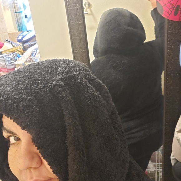 Black Chunky hooded sweater - Picture 2 of 11